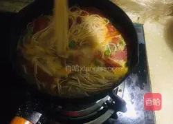 Illustration of how to make clear soup noodles 7