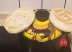 Illustration of how to make Bai Ji Mo with braised meat and eggs 10