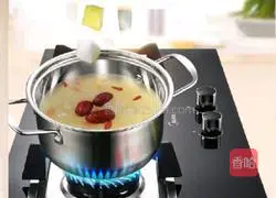 Recipe for Red Date, Snow Pear and Tremella Health Soup Illustration 4