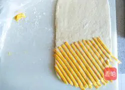 Illustration of how to make textured steamed buns 3