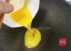 Illustration of how to make pancakes with tomatoes and eggs 3