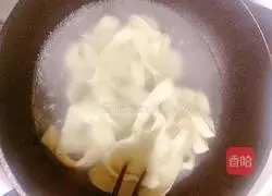 Illustration of how to make oil noodles 19