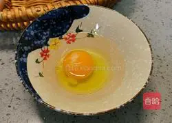 Illustration of how to make boiled poached eggs 3