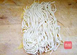 Illustration of hand-rolled noodles 6
