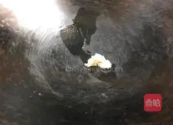 Cucumber and Mushroom Soup Recipe Illustration 5