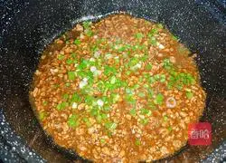 Illustration of how to make steamed duck eggs with minced meat 9