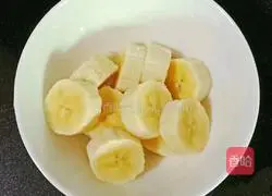 Mango Banana Milkshake Recipe Illustration 1