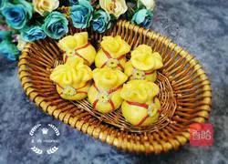 Illustration of how to make money bag bean paste buns 13