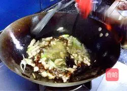 Illustration of how to make lentil braised noodles 9