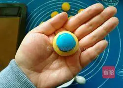 Illustration of how to make mushroom biscuits 11