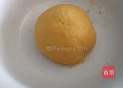 Illustration of how to make pumpkin and red date steamed buns 7