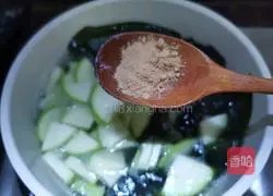 Illustration of how to make meatloaf soup 4