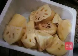 Lotus root tube bone soup recipe 2