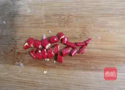 Illustration of how to make cold lotus root 8