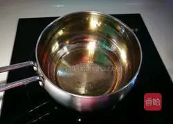 Illustration of how to make mung bean sprouts in oil 3