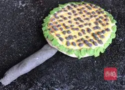 Illustration of how to make sunflower steamed buns 10