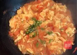 Illustration of how to make tomato and egg noodles 9