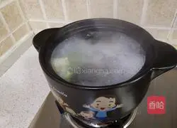 Bitter melon, chicken feet and pork ribs soup recipe 5