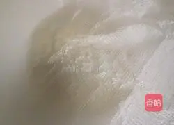 Milk-flavored white steamed buns recipe 3