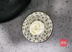 Illustration of how to make gold and silver steamed buns 11