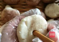 Illustration of how to make mushroom steamed buns 6
