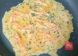 Illustration of how to make carrot and egg pancakes 15