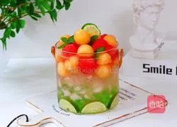 Illustration of how to make fruit tea bubble drinks 11