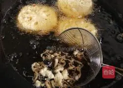 Illustration of how to make fried lotus root 7