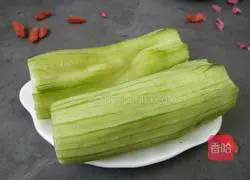 Illustration of how to make Luffa and Pork Liver Soup for weight loss 1