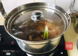 Illustration of Braised Pork Noodles 5