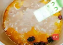 Recipe for Lily Barley, Tremella and Tremella Chicken Soup 12