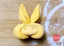 Illustration of how to make little rabbit steamed buns 5