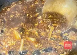 Illustration of how to make braised noodles in old Beijing 5