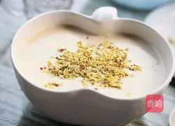 Illustration of how to make sweet-scented osmanthus pancakes 5