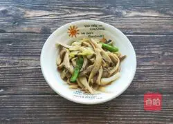 Illustration of how to make stir-fried pork with king oyster mushroom 12