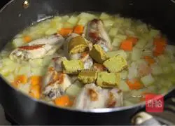 Illustration of how to make curry chicken wings 9