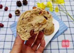 Illustration of how to make red dates and brown sugar steamed buns 13