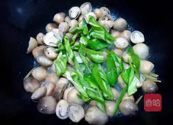 Illustration of how to make straw mushrooms in oyster sauce 5