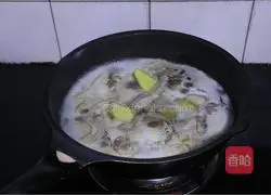 Illustration of tea tree mushroom old duck soup 3