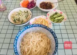 Illustration of hand-made fried noodles 12