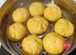Illustration of how to make pumpkin grandma's vegetable buns 14