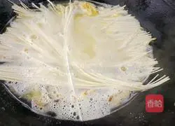 Mushroom Egg Noodle Soup Recipe Illustration 7