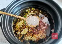 Illustration of how to make spicy and sour soup dumplings 6