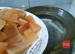 Illustration of how to make sour radish and duck soup 16