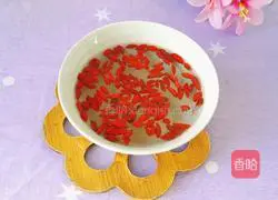 Illustration of healthy wolfberry shrimp recipes 4