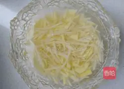 Illustration of how to make cold shredded potatoes 2