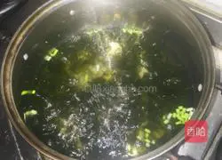 Seaweed and Egg Drop Soup (Innovative Version) Recipe Illustration 5