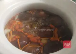 Illustration of Mushroom Stewed Chicken 7