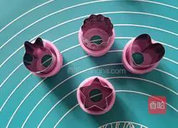 Illustration of how to make chive biscuits 9