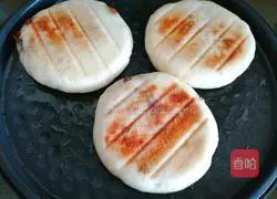 Illustration of how to make bean paste cake 8